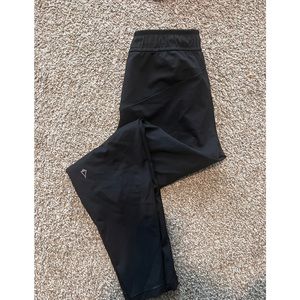 Ivivva black leggings 8